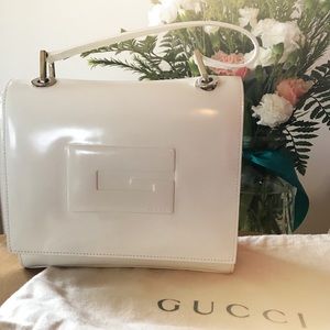 Gucci magnetic clasp handbag (med/small)